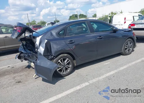 2024 Kia Forte Lxs z USA, uszkodzony, nr VIN 3KPF24AD1RE836272